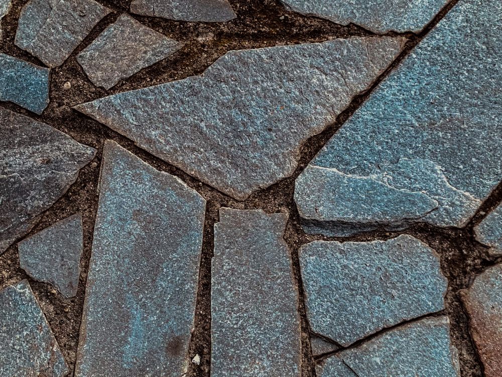 Natural flagstone, tight joints